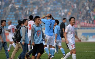爱体育官方网站-球场震撼！国内足球比赛精彩纷呈
